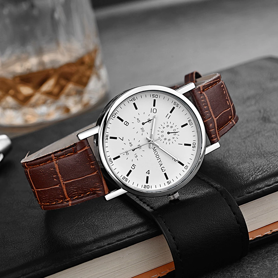Men Casual Quartz Watch